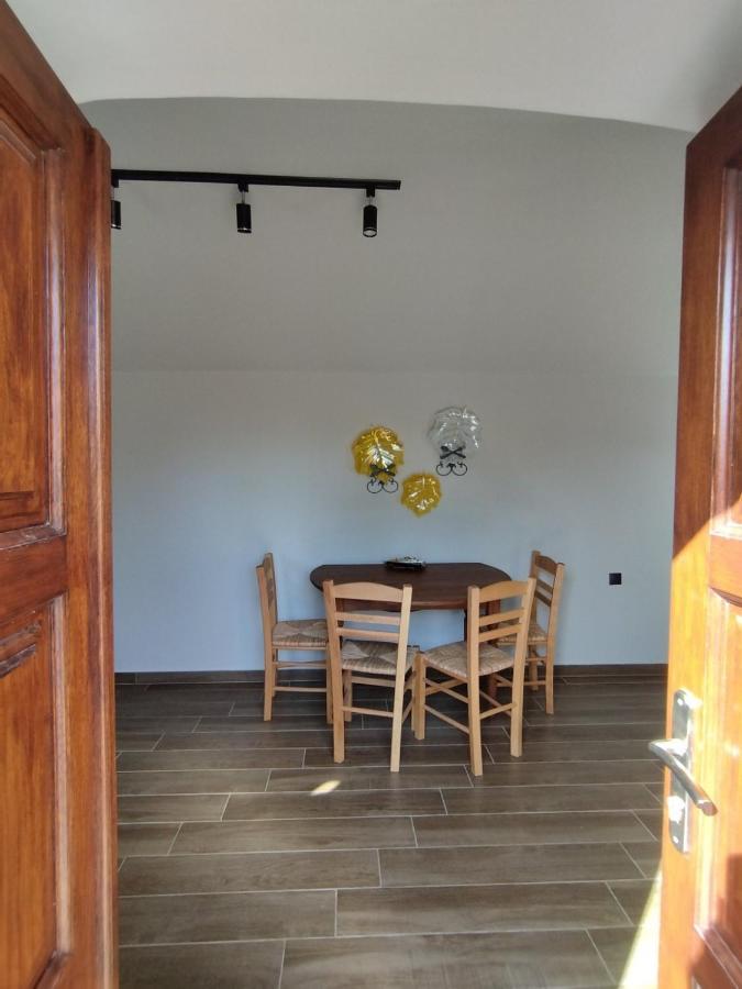 Althea Apartments 3 Chalki Town 外观 照片